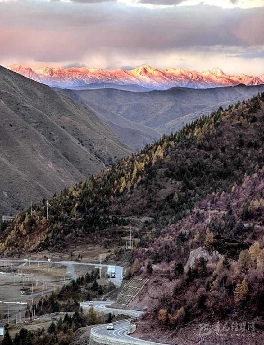 公路都這么美,，你在川西高原到底錯過了多少風(fēng)景？