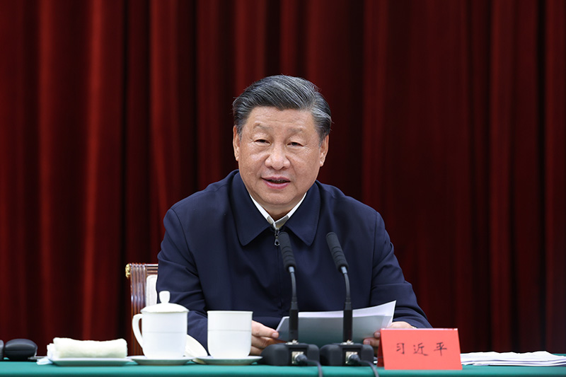 2023年10月12日下午，中共中央總書記,、國家主席,、中央軍委主席習(xí)近平在江西省南昌市主持召開進一步推動長江經(jīng)濟帶高質(zhì)量發(fā)展座談會并發(fā)表重要講話。新華社記者 鞠鵬 攝