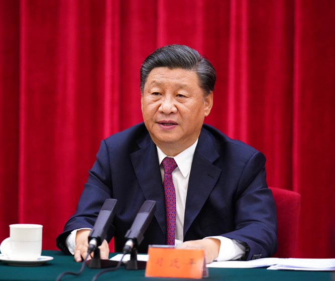 2020年9月3日下午,，中共中央,、國務(wù)院、中央軍委在北京人民大會(huì)堂舉行座談會(huì),，紀(jì)念中國人民抗日戰(zhàn)爭(zhēng)暨世界反法西斯戰(zhàn)爭(zhēng)勝利75周年,。中共中央總書記、國家主席,、中央軍委主席習(xí)近平出席座談會(huì)并發(fā)表重要講話,。新華社記者 謝環(huán)馳 攝